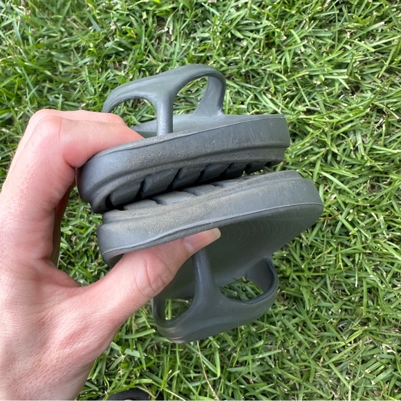 🌟Oofos Oolala Sandal🌟 - Picture 7 of 11